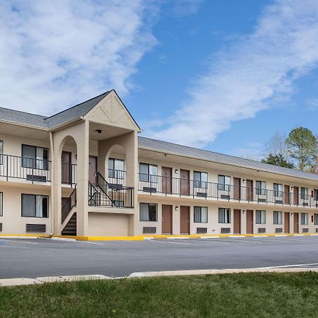 Super 8 By Wyndham Burlington Nc Motel Dış mekan fotoğraf