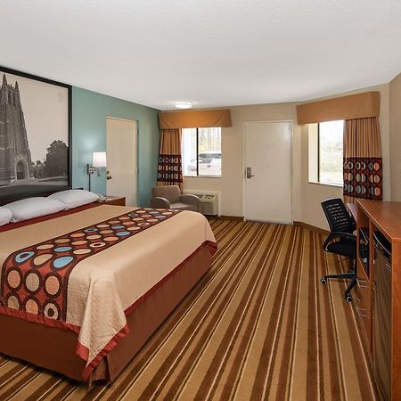 Super 8 By Wyndham Burlington Nc Motel Dış mekan fotoğraf