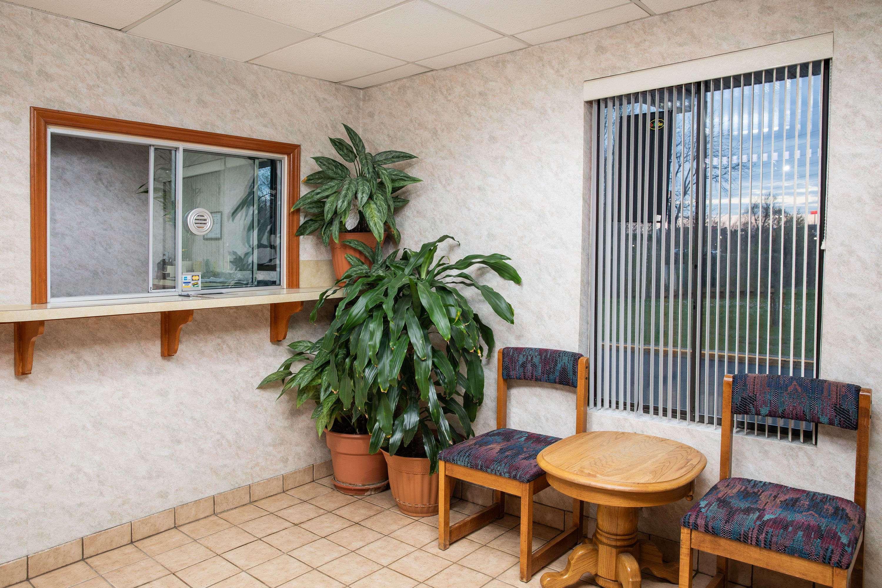 Super 8 By Wyndham Burlington Nc Motel Dış mekan fotoğraf